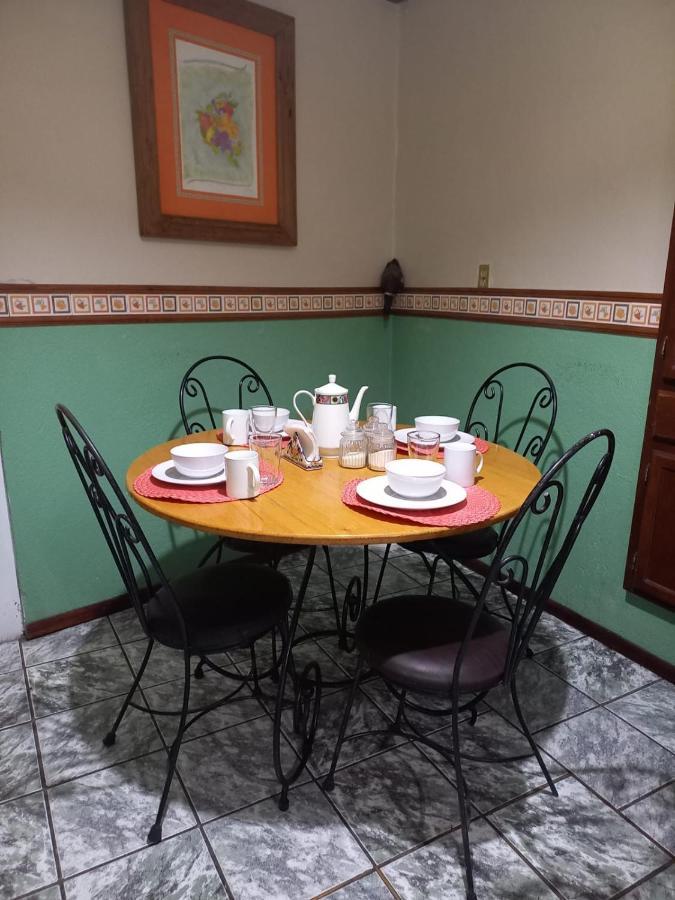 Home Stay Maria Hidalgo del Parral Exteriör bild