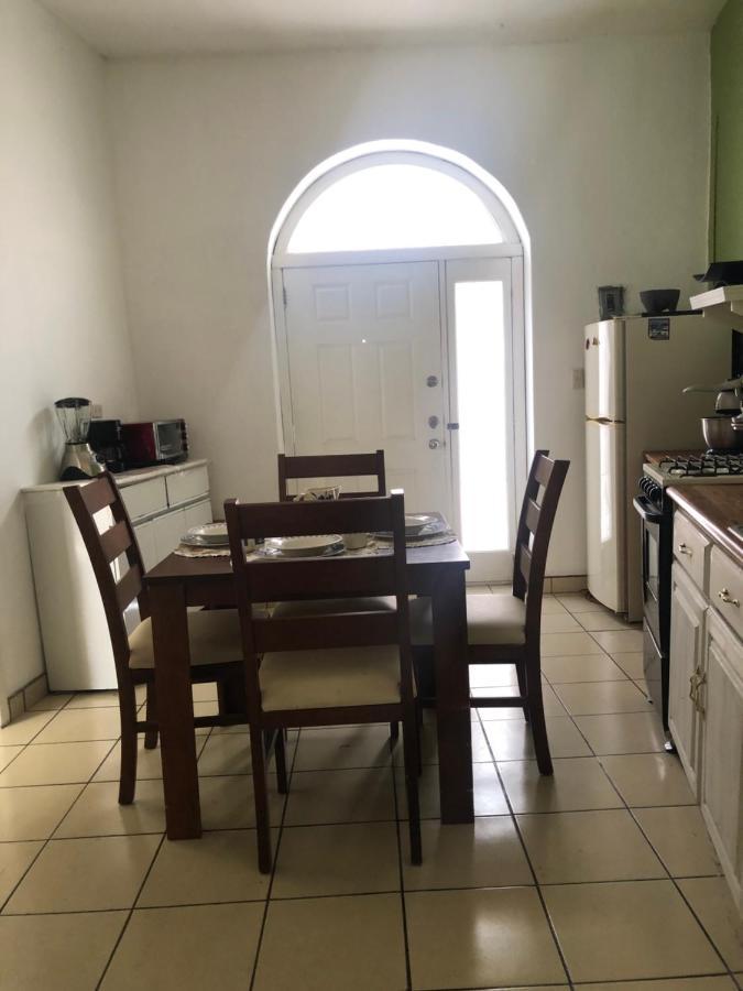 Home Stay Maria Hidalgo del Parral Exteriör bild